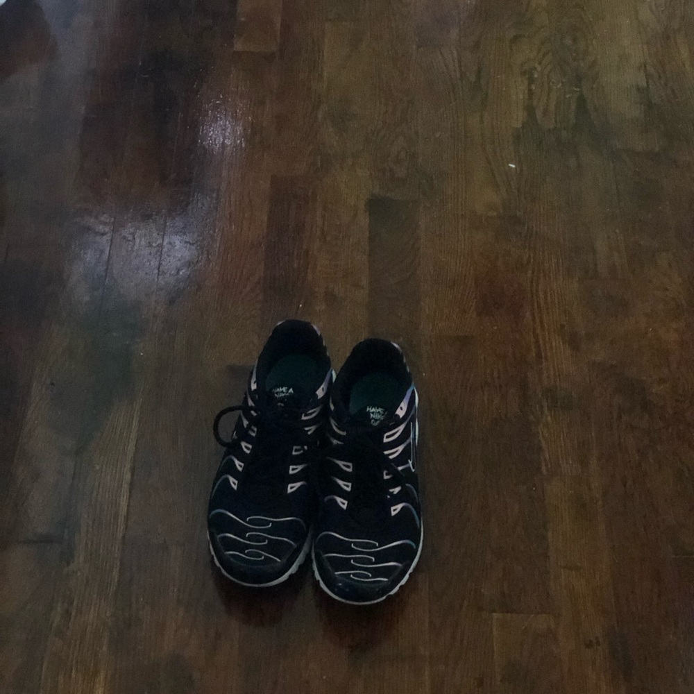 Nike air max plus size 7 y